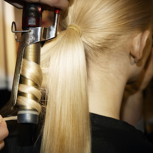 Paris Fashion Week F/W 2014-15 Show : Giambattista Valli Hair stylist : Orlando Pita © THIBAUT DE SA