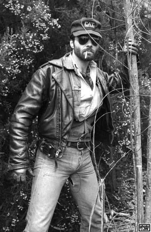 drainmypipe: Larry Huntphoto by Jim Wigler