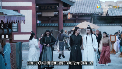 starminesister: Do you suppose that, just for a moment, LWJ is thinking “I know he’s kin