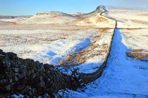 thequeensenglish:‘Busy Gap’, Sewingshields Crags, Hadrian’s Wall, Northumberland, England. In a dip 