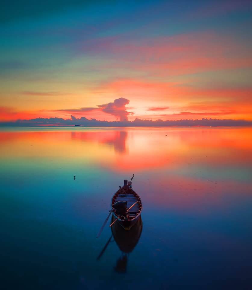 A Journey Between Twilight and Dreams