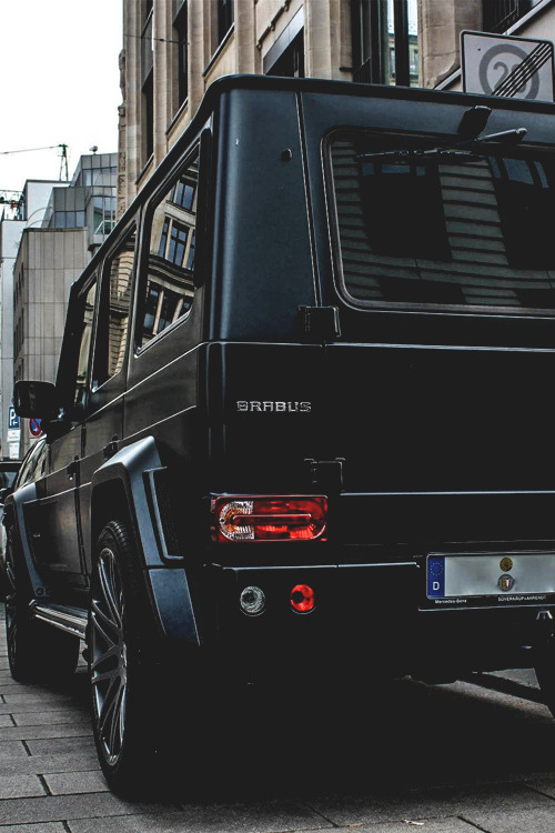 luxegen:  Don’t just reblog, Follow for more Clean Luxury! http://luxegen.tumblr.com