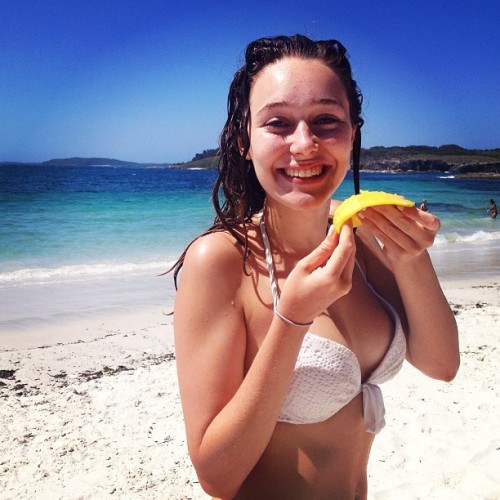 lexa-el-amin:Alycia Debnam Carey ft. bathing suits