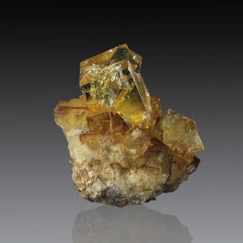 hematitehearts:  FluoriteSize:   3,8 x 3,5 x 2,7 cm  Locality:   Hilton Mine, Scordale, Hilton, Escarpment District, Cumbria, England  