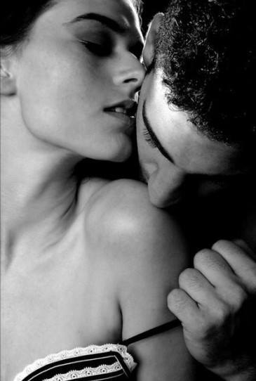 cravehiminallways212:  Craving our passion…💋   So do I ❤️