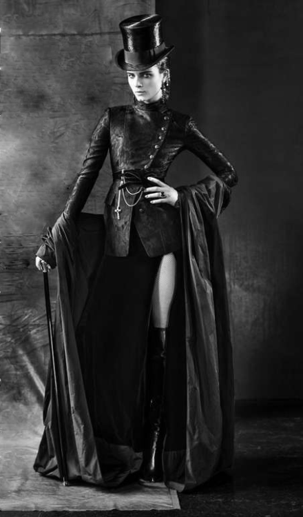 Porn victorian-goth:  Victorian goth  http://victorian-goth.tumblr.com/ photos