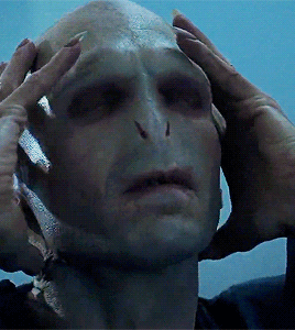 dracoharry: #don’t do dark magic Common symptoms of Dark Magic include: extreme