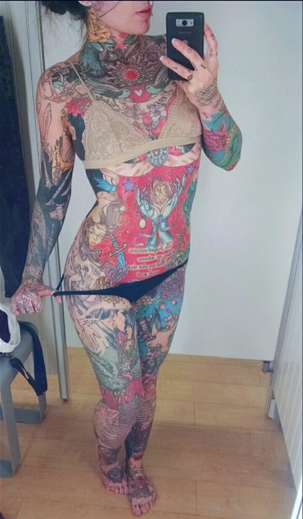 shannakeyes:  While shopping I had a creepy guy follow me to a parking lot to ask me if I just had sleeves or if my other tattoos were real as well. I guess people around here still aren’t used to someone with a bodysuit.