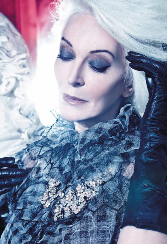 vikingbitch:  lasagnacat:  mszombi:  swiczeniuk:  starlookru:  Carmen Dell’Orefice