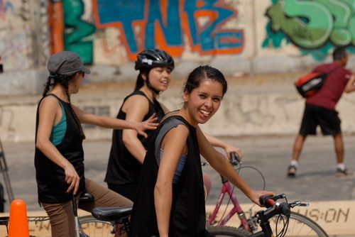 bikepolola:  Más hermosas chicas poleras desde México.