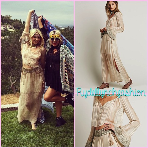 Ray Of Light Set (Exact)Worn at Rydel’s Tea PartyMay 6, 2015Price: $228.00