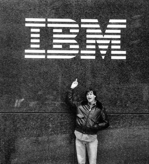 historicaltimes:  Steve Jobs giving IBM the finger, 1983 