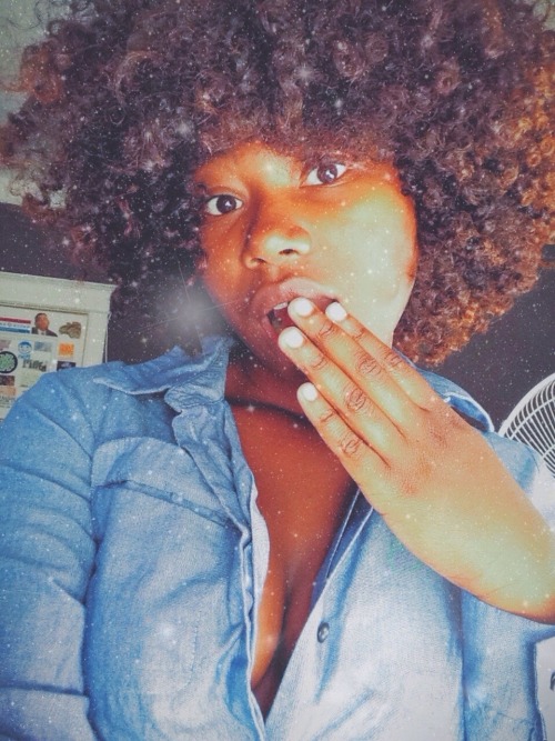 chocolatecakesandthickmilkshakes:  chocolateist:  lunarsolareclipse:  thesequoiaproject:My hair pattern changes every time.  And each time it is equally flawless  Glory 🙌  💣💣💣💣💣👌🏿