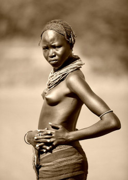 Ethiopian Nyangatom woman, by Ingetje