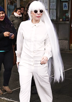  Gaga earlier today in NY. 