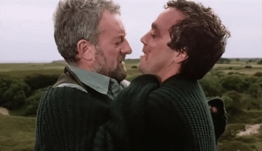 1753e0e67771d9df0f20b066c361473ef853049d.gifv