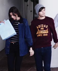 justelounor:  Louis and Eleanor arriving at Rod Laver Arena, Melbourne - 28.10 x