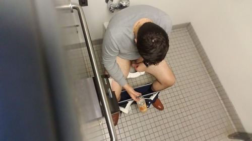 unlimted-erections:another hot classmate.
