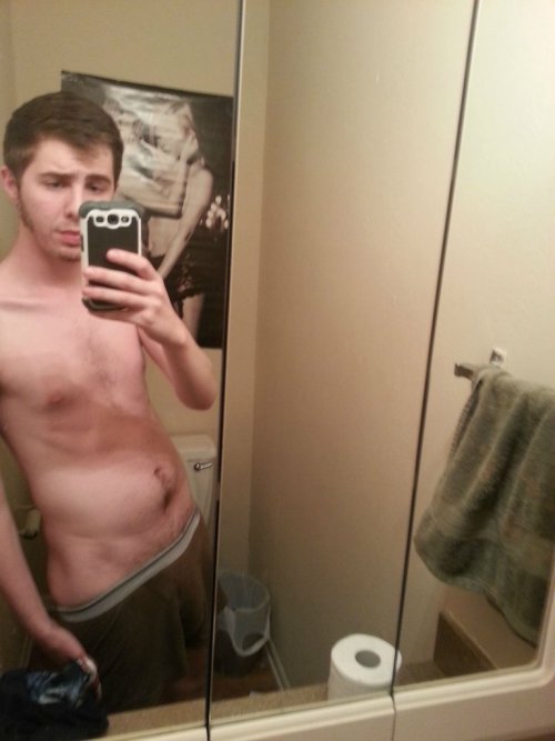 tfootielover:  skinny cute guy and his schrlong porn pictures