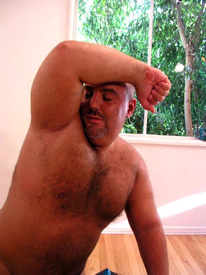 biversbear:  More in my Collection70000 Pic Archive  300 Videos Hockey Players Construction