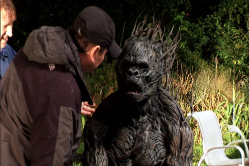 The suit actor receiving some instructions from the director. “Lady in the Water”. #Mons