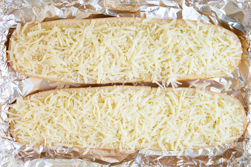 XXX do-not-touch-my-food:    Cheesy Garlic Bread photo