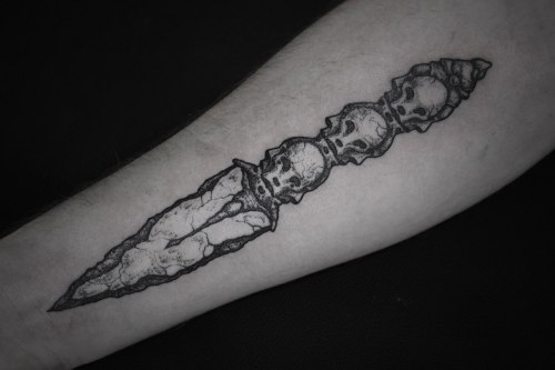 zapata77:  💀,Tatouage, Tête de mort, Ink, Compilation, Tattoo, Skulls, Tatuaje, Cráneos, Schädel,黥,tetoviranje, 