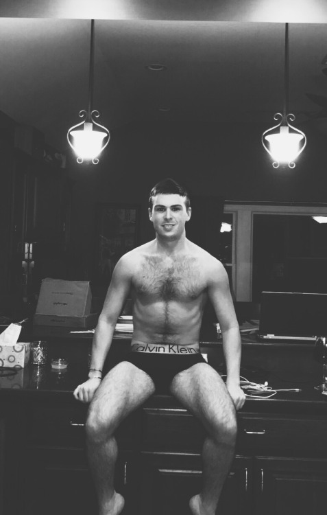 iaintnohollerbackboy:Cooking up some dinner, who wants some 😜