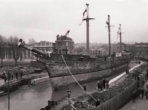 oledavyjones:Cutty Sark in a sorry state.