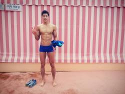 evianguy:  Hawt Asian Stud! 