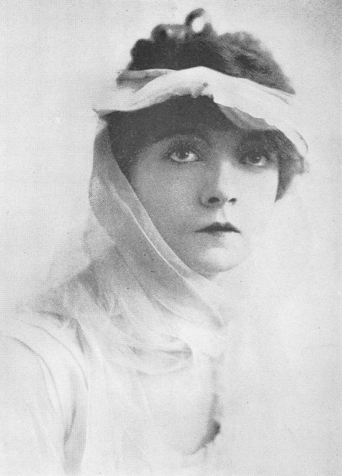 Lillian Gishhttps://painted-face.com/