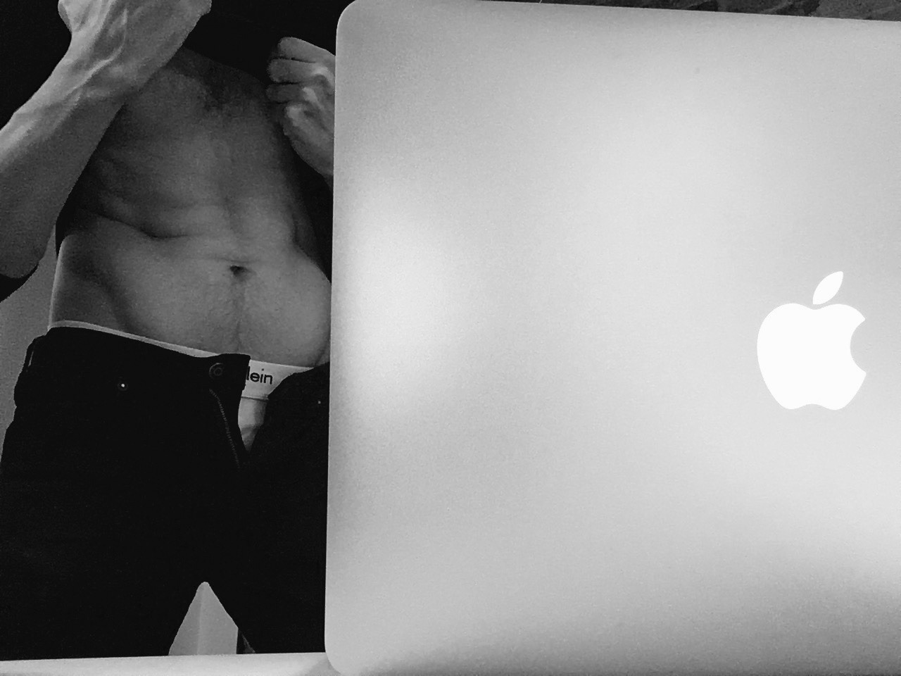 justryingtolookchivalrous:  Watch me