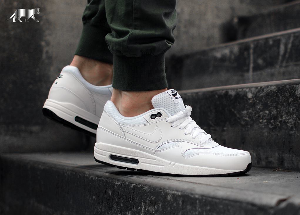 nike air max all white tumblr