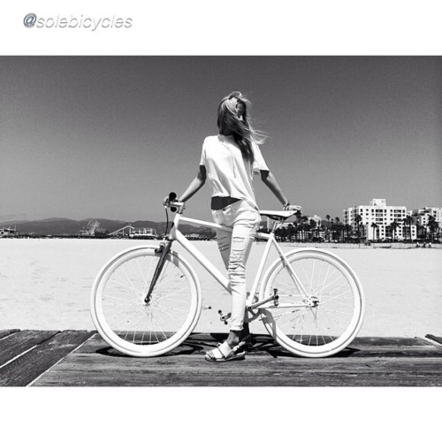 fixiegirls: by @solebicycles “seven forty five | #solebicycles #abovethebars”
