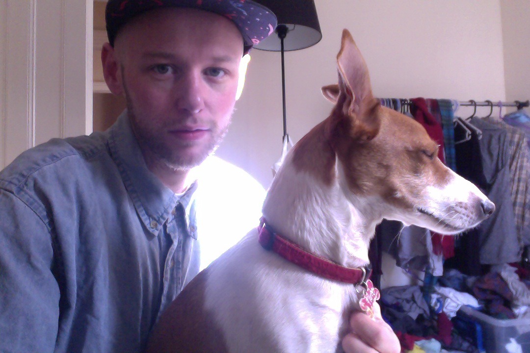 mathewparkin:  My housemates have a dog, he doesn’t care about tumblr 