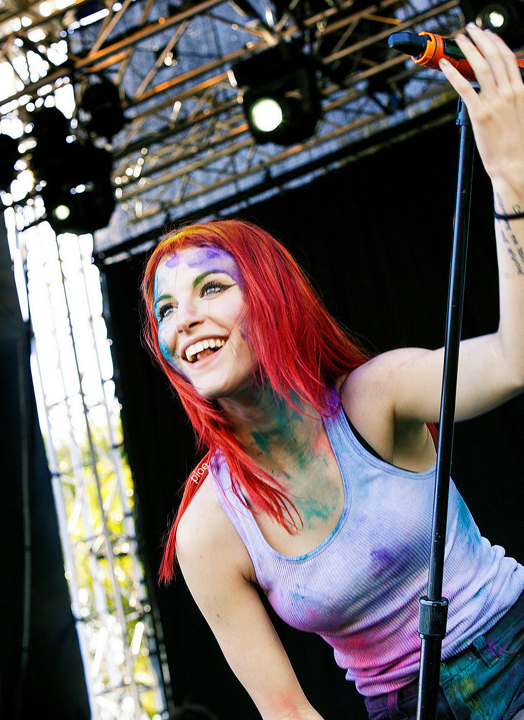 girlbands:  Infectious Smile