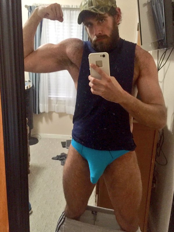 khaledahmed:  gerardoromero3047:  Woof  My favourite body’s