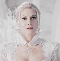 lunalovelight:   “Mirrors reflect our… mood, our desire, our essence. They