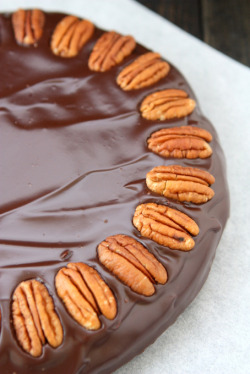 fullcravings:  GF Chocolate Pecan Torte