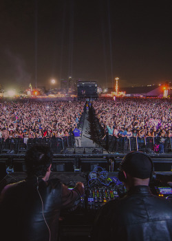 trippylightsandravemusic:  Knife Party @ Hard Summer Day 2 | Source