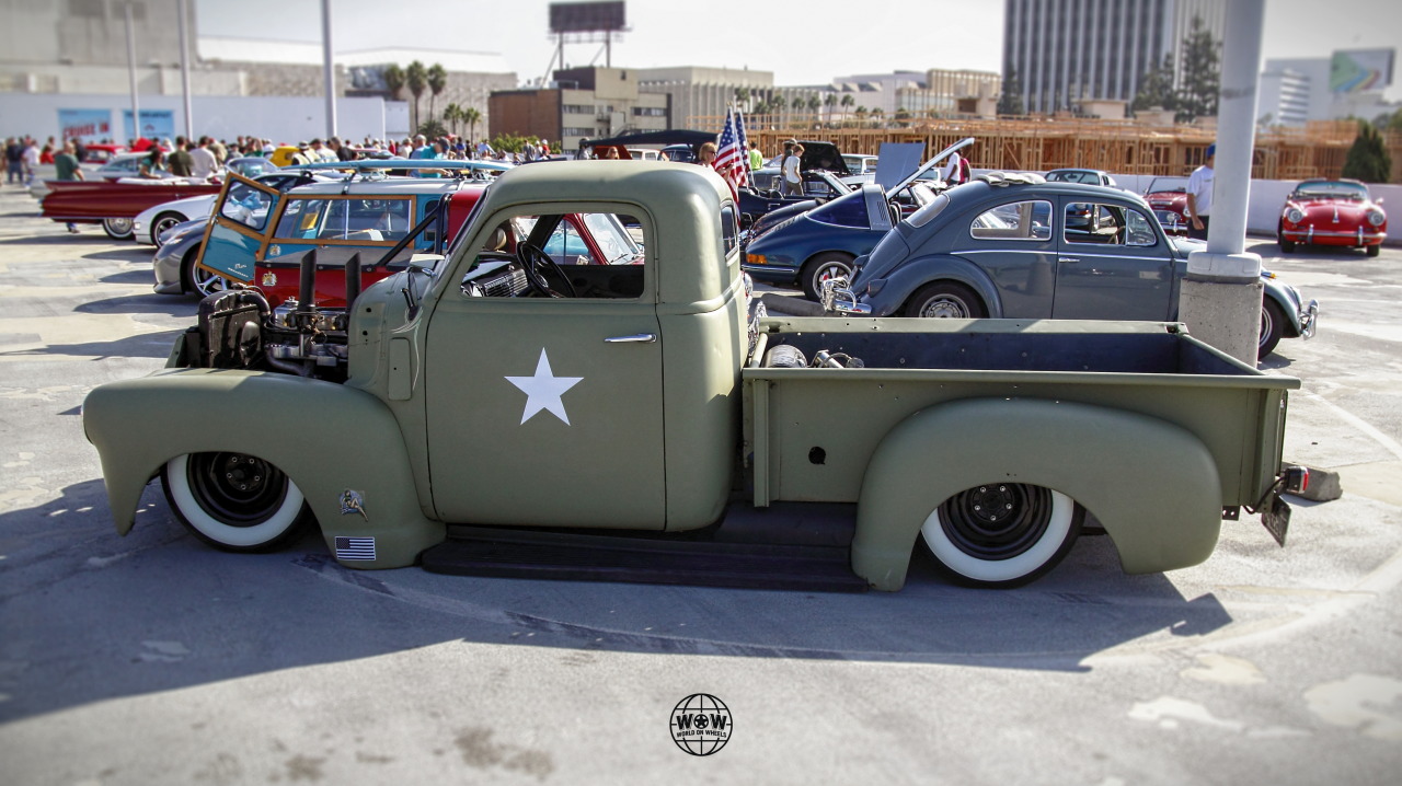 dodge39:  world-on-wheels:  as American as apple pie… Breakfast Club LA Petersen