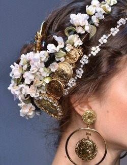 lamorbidezza:  Dolce&amp;Gabbana Spring 2014 Details  