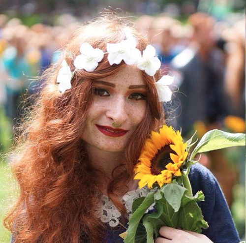 Porn stylemic:  Thousands of gingers gather for photos