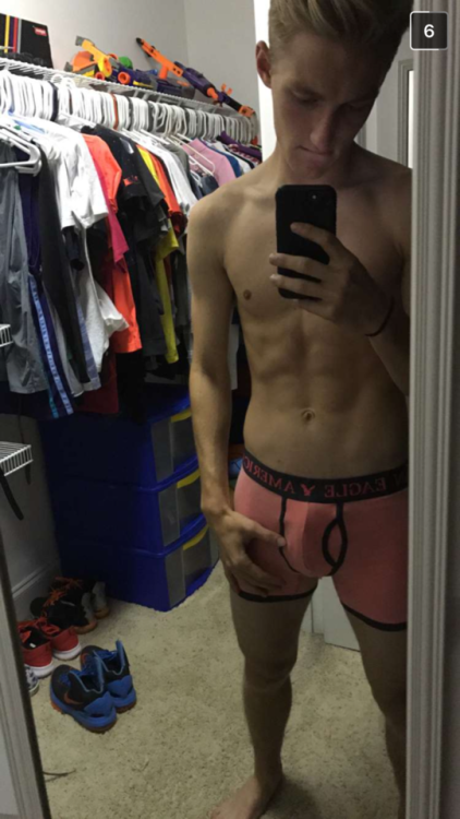 boytoythings:BLOND WEEK #6