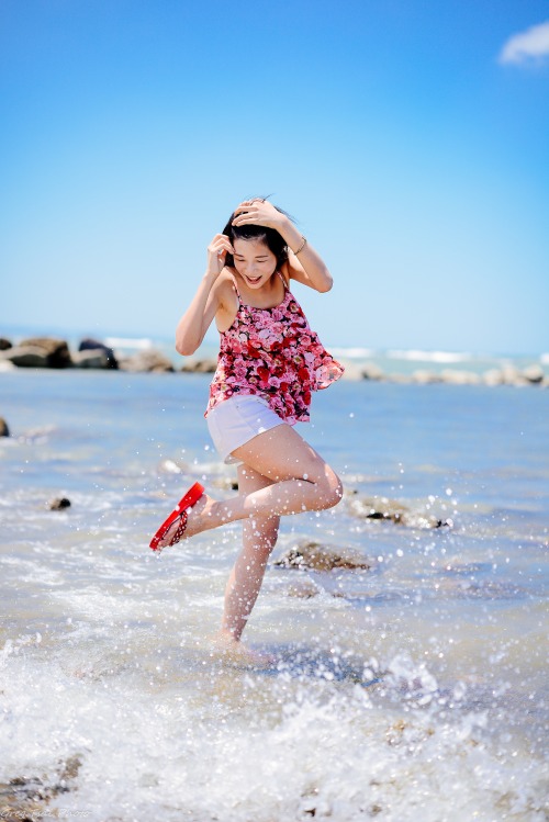 Beach Date - Weizhen (唯真)