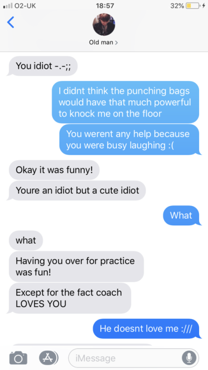 wwounu:OPPOSITES ATTRACT PART ELEVEN — Fighter!Chan x Journalist!Reader[ ming-puphas entered the cha
