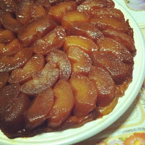 First time tarte tatin. Not bad at all!!! #tartetatin #pommes #foodie #fussyeater #omnomnomnivor