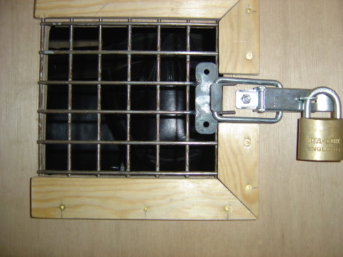gummigimp:  maxatl:  depravpig:  48 HOURS STORAGE  I wish I could…!  gimp box 