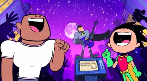 vikaq:  Batman rocks out, even Joker is enjoying himself