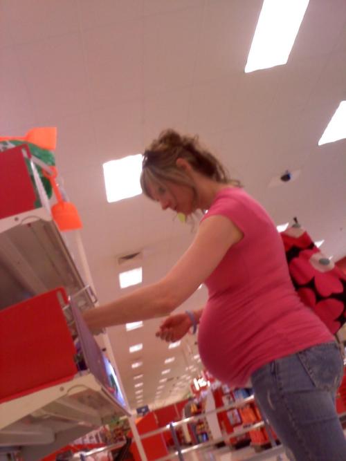 pregnant-daily-xxx:  
